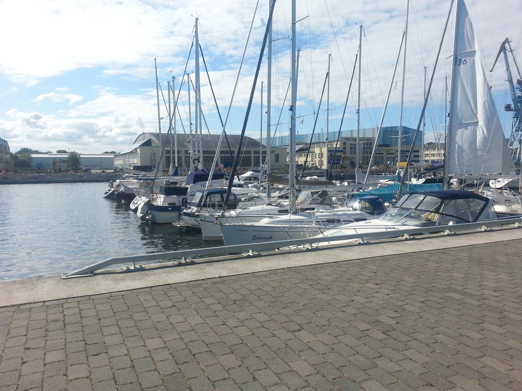 Pension Am Wassertor Wißmar Esterno foto
