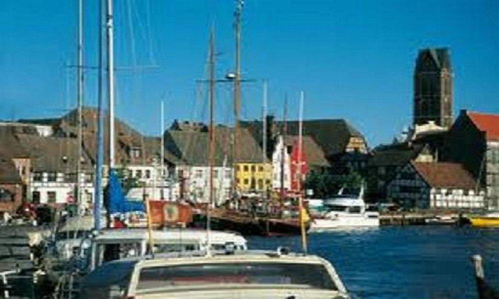 Pension Am Wassertor Wißmar Esterno foto